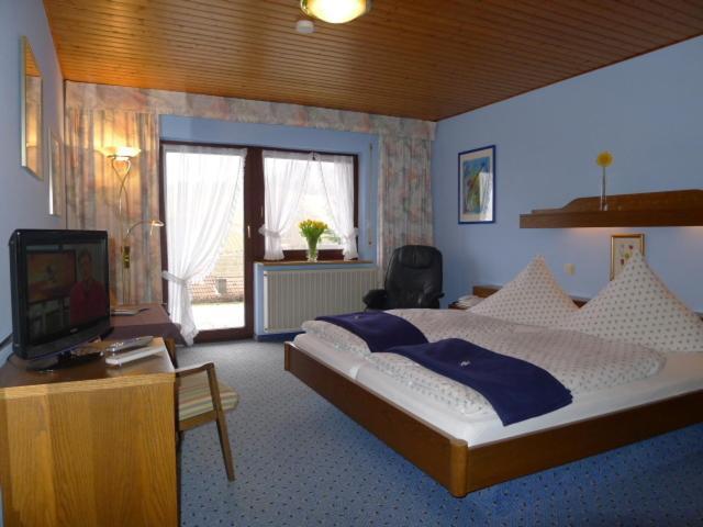 Landhaus Schoenen Sasbachwalden Rum bild